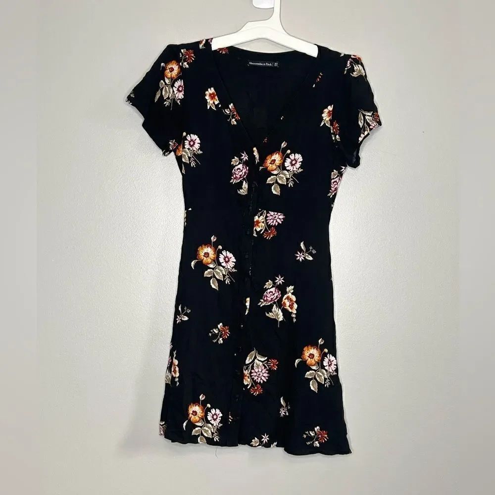 Abercrombie & Fitch Floral Dress